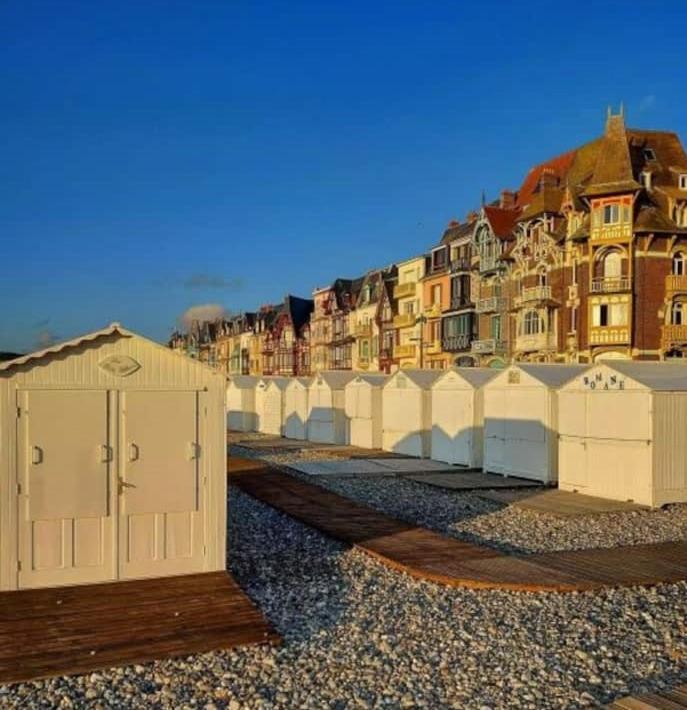 Le 8 ∙ Appartement Cosy Avec Balcon Vue Sur Mer Мер-ле-Бен Экстерьер фото