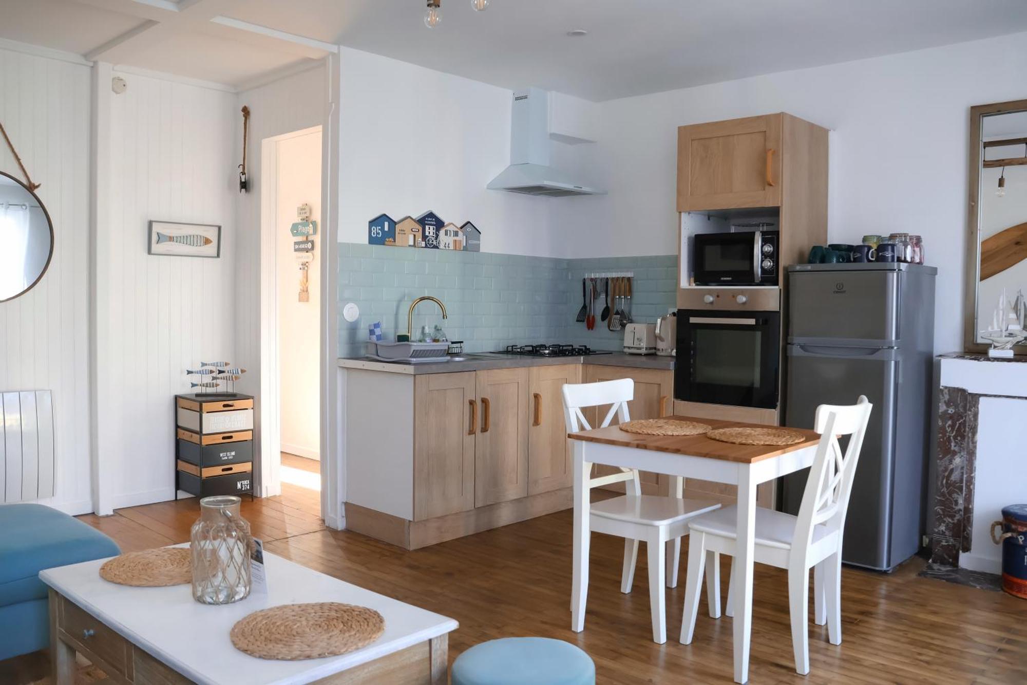 Le 8 ∙ Appartement Cosy Avec Balcon Vue Sur Mer Мер-ле-Бен Экстерьер фото